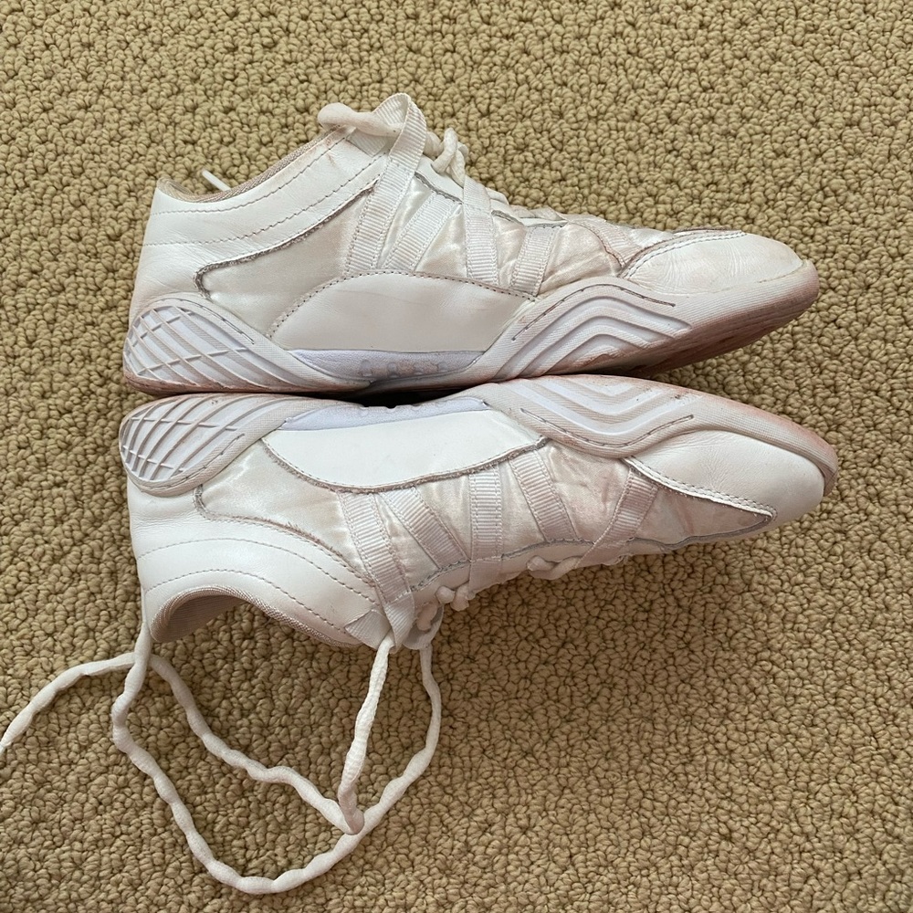 Nfinity Evolution Cheer Shoe
